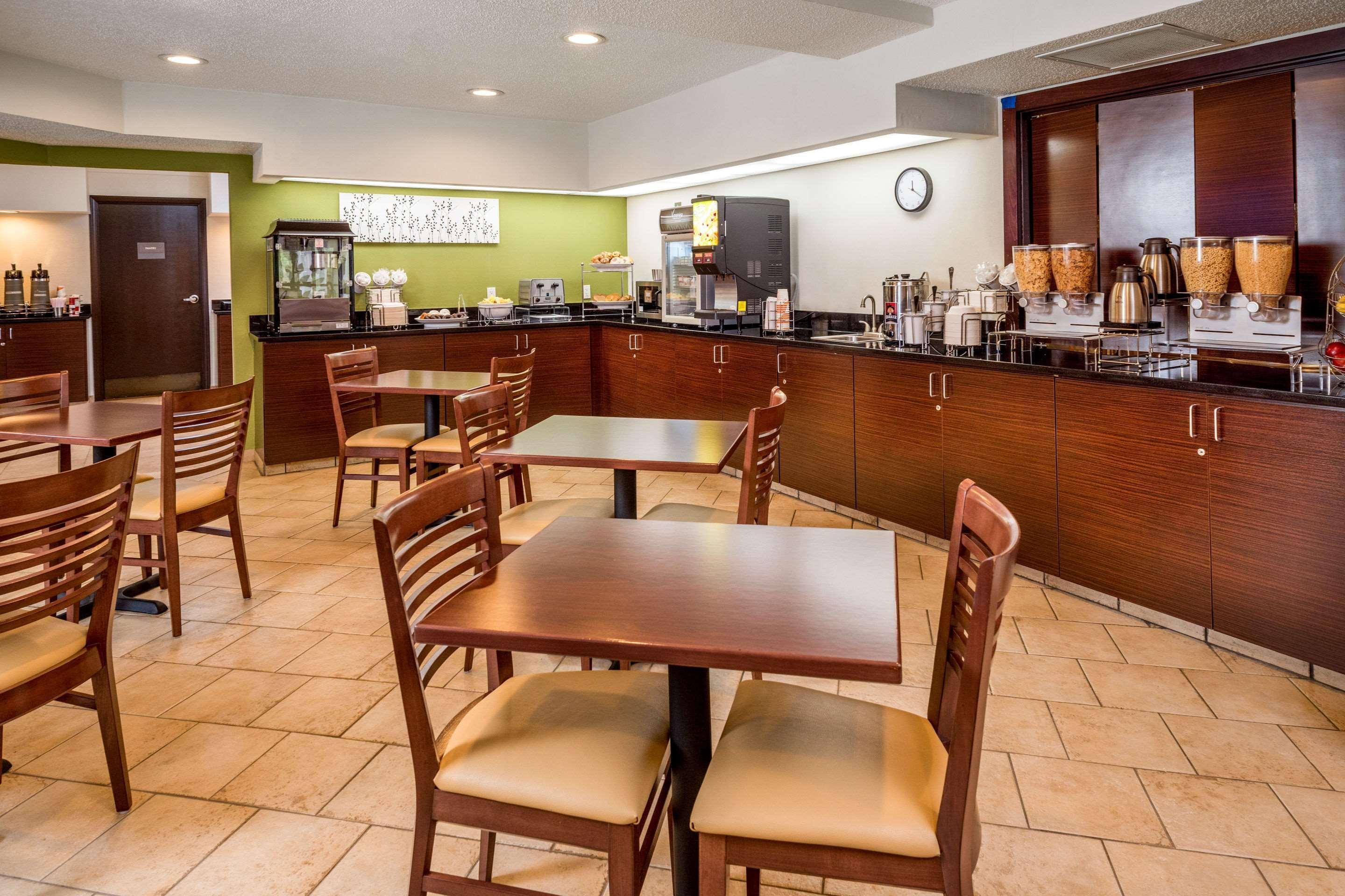 Sleep Inn & Suites Cross Lanes - South Charleston Екстер'єр фото